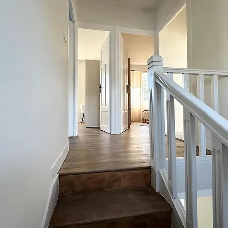 Casa de Férias Superbe Maison Renovee En Plein Coeur De Sainte Marine *