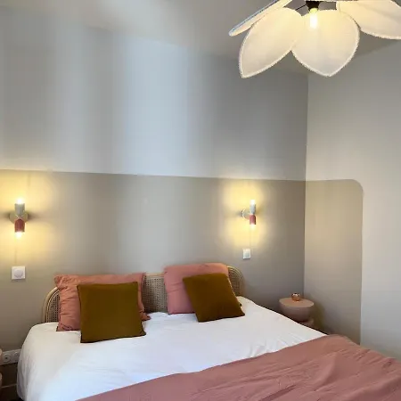 Superbe Maison Renovee En Plein Coeur De Sainte Marine Casa de Férias