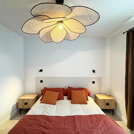 Superbe Maison Renovee En Plein Coeur De Sainte Marine *