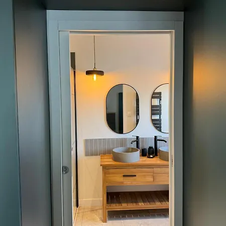 Superbe Maison Renovee En Plein Coeur De Sainte Marine Casa de Férias Combrit