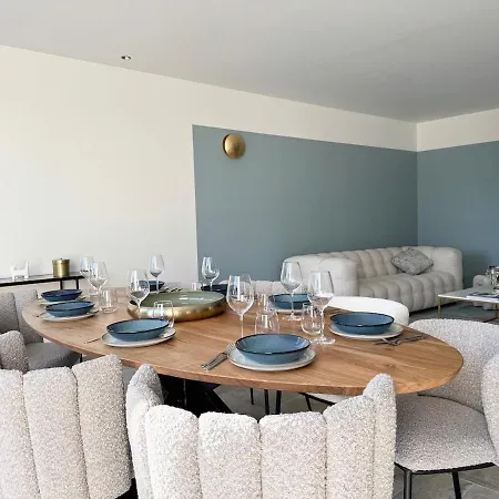 Superbe Maison Renovee En Plein Coeur De Sainte Marine Casa de Férias Combrit
