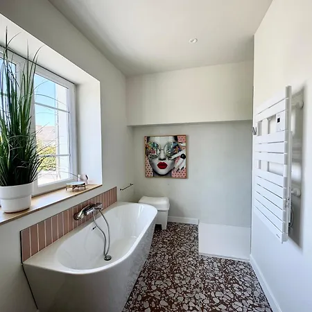 Superbe Maison Renovee En Plein Coeur De Sainte Marine Casa de Férias
